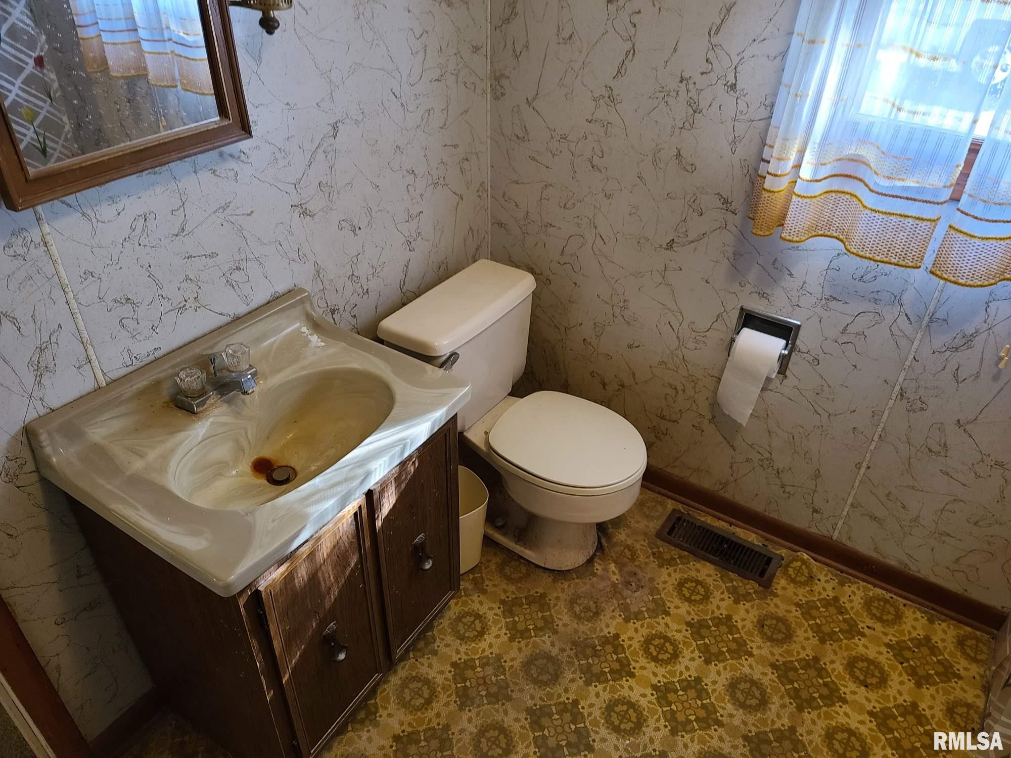 2059 Lair Road Ashland, IL 62612 - Photo 11 of 19
