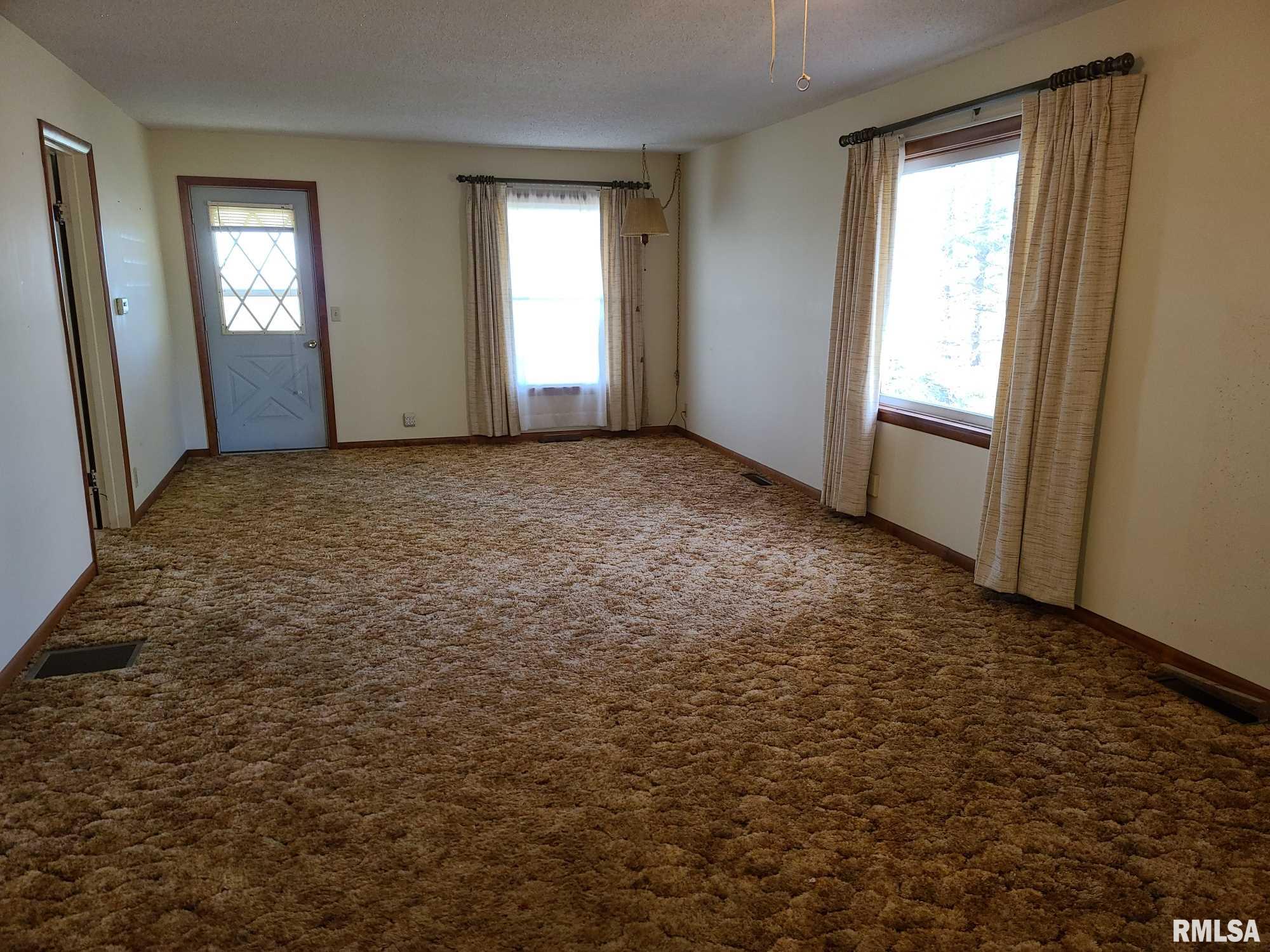 2059 Lair Road Ashland, IL 62612 - Photo 6 of 19