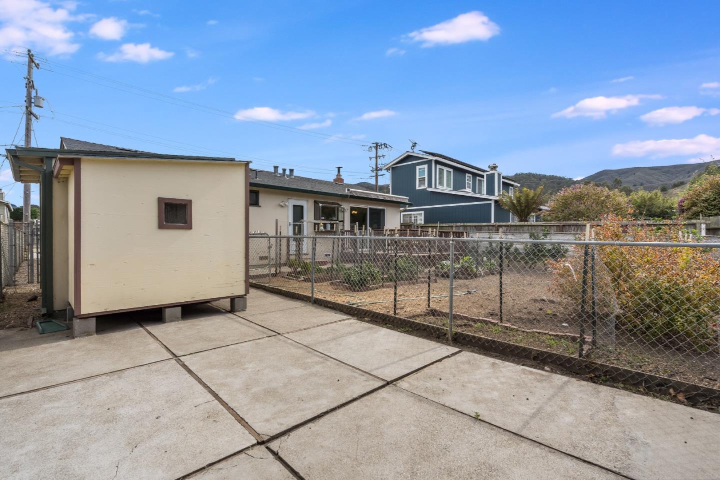 1376 Peralta Road Pacifica, CA 94044 - Photo 31 of 35 a view of a house with a backyard