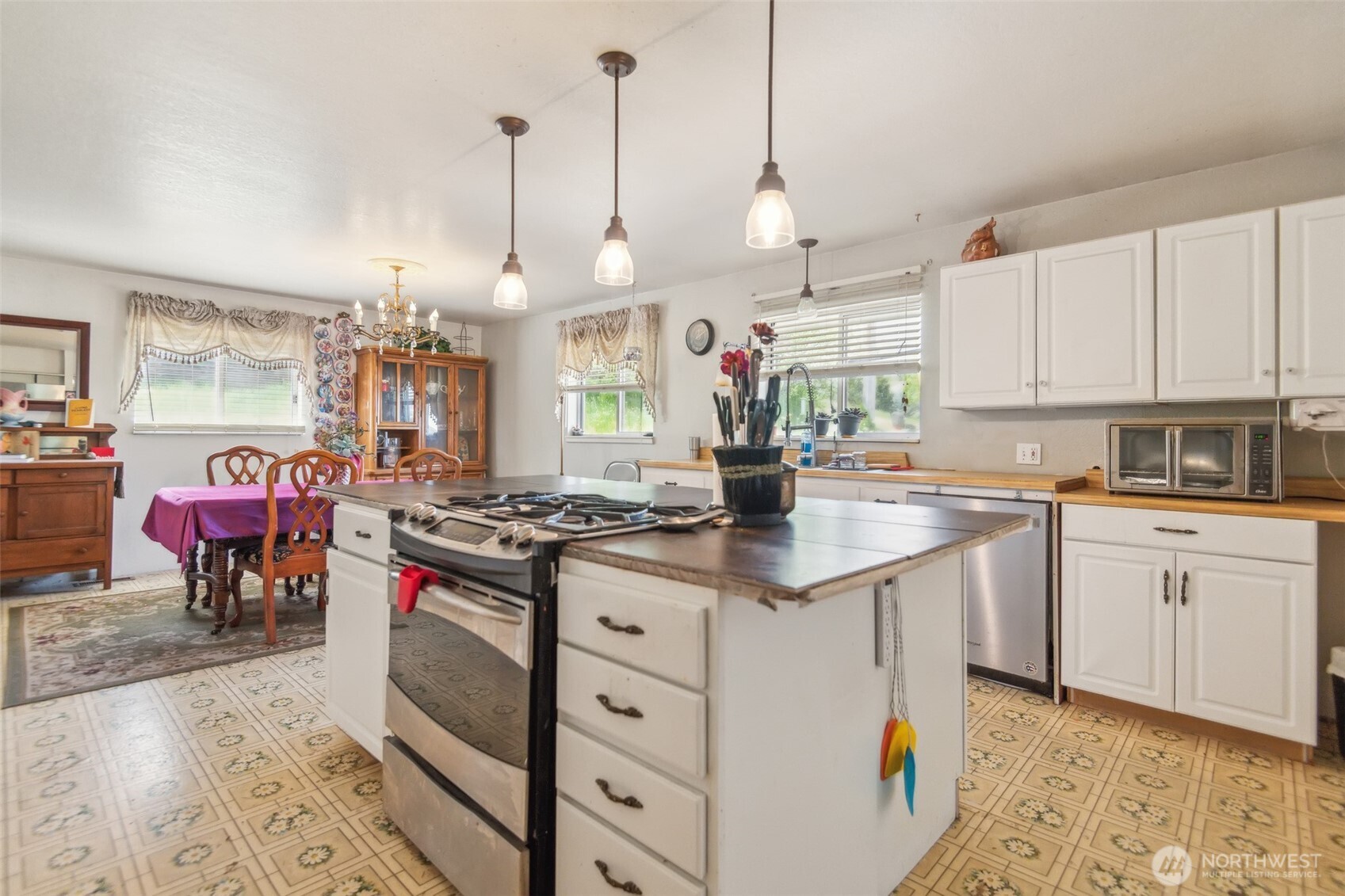 12623 Douglas Road Yakima, WA 98908 - Photo 7 of 34