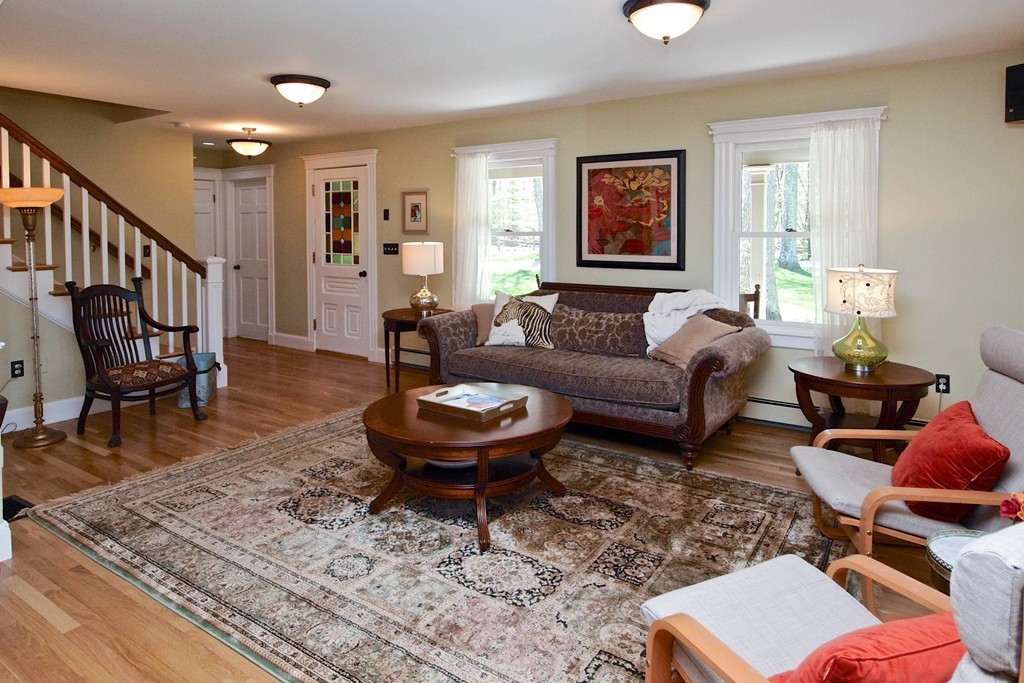 36 Prospect Street Upton, MA 01568 - Photo 4 of 30 Gallery Image 4
