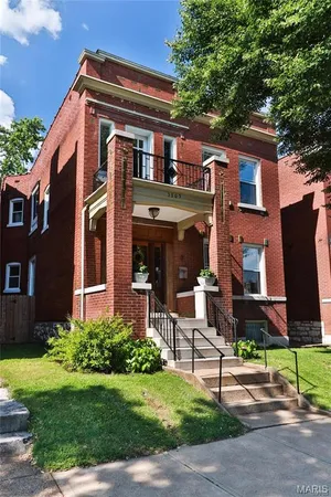 $345,000 | 3305 Pestalozzi Street, St. Louis, MO 63118