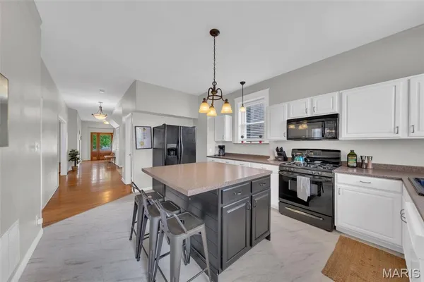 $445,000 | 3305 Pestalozzi Street, St. Louis, MO 63118