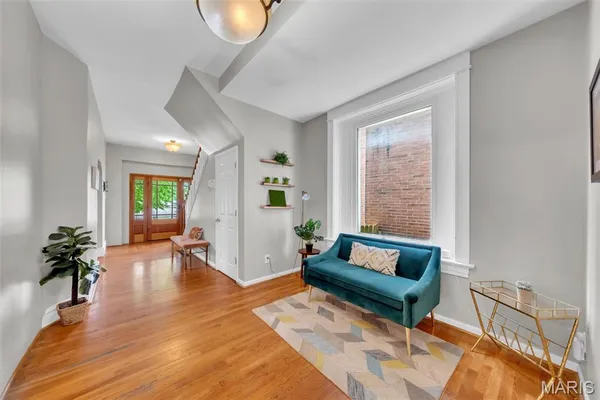 $445,000 | 3305 Pestalozzi Street, St. Louis, MO 63118