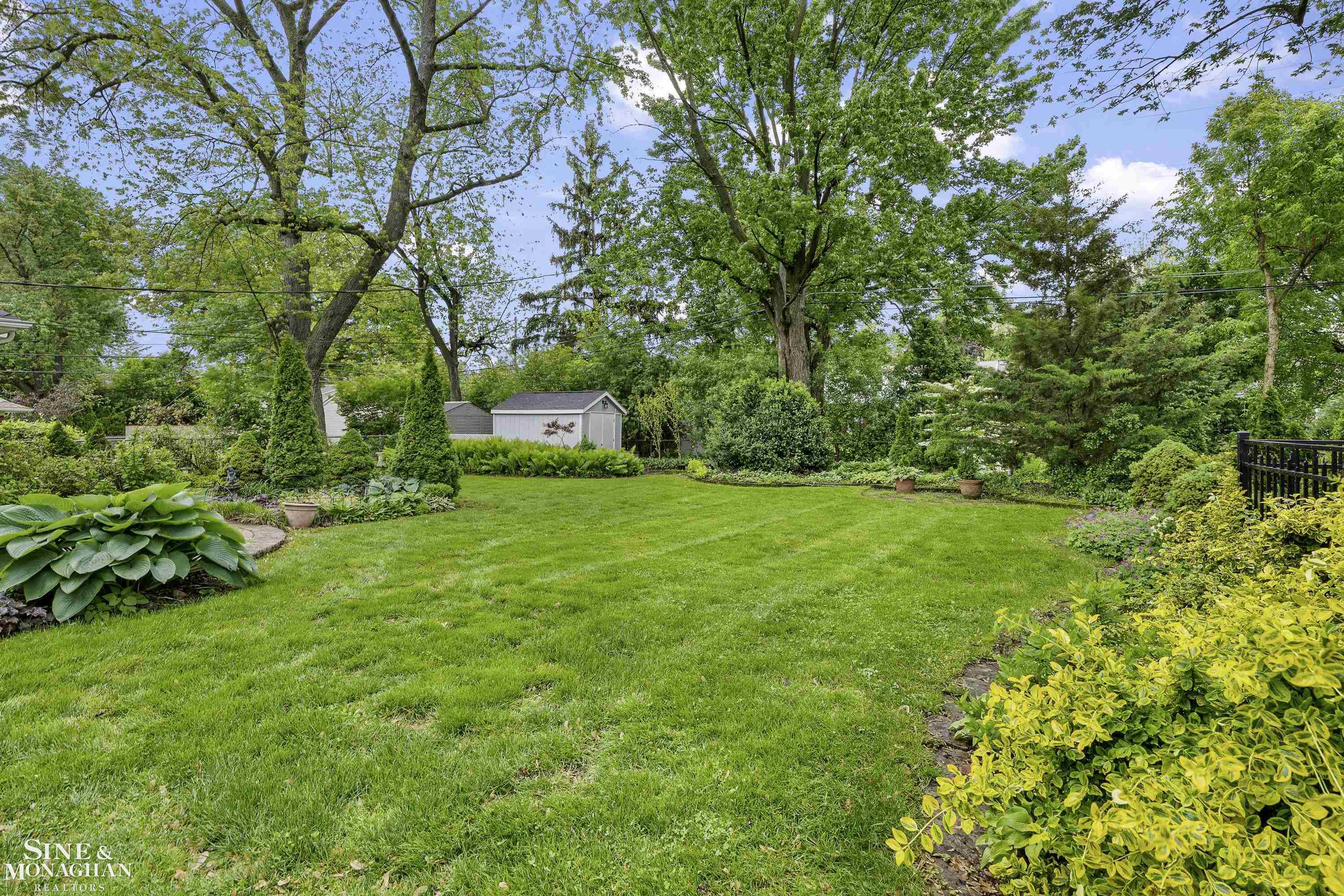 1427 North Renaud Road Grosse Pointe, MI 48236 - Photo 43 of 52 50175423-621cf870-77a1-4eb6-bf44-c3e4c9c6b797.JPG