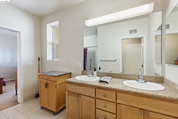 $399,999 | 88 East 6th Street, Unit 215, Pittsburg, CA 94565