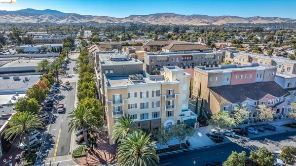 $399,999 | 88 East 6th Street, Unit 215, Pittsburg, CA 94565