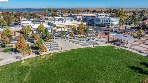 $399,999 | 88 East 6th Street, Unit 215, Pittsburg, CA 94565