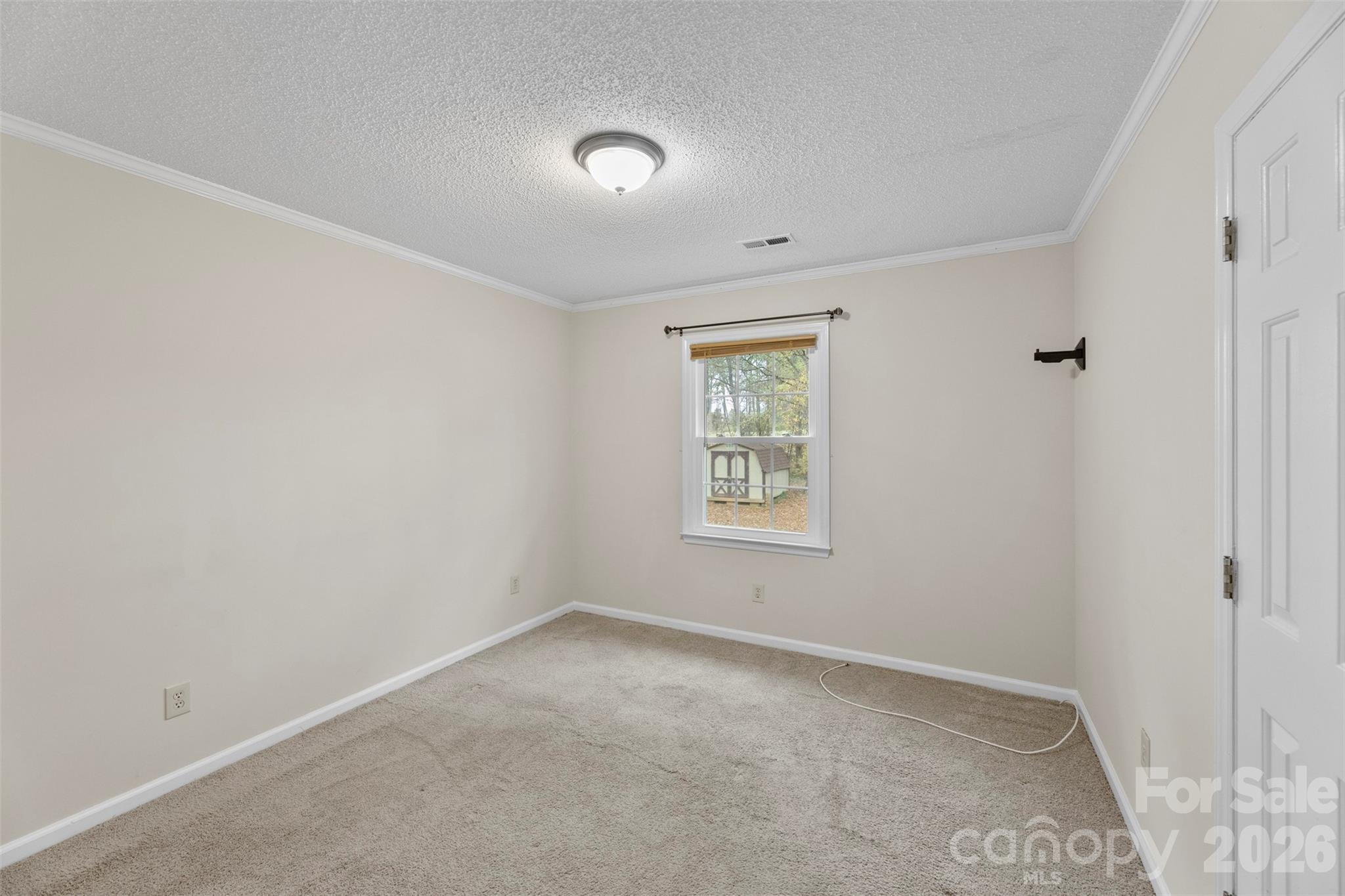 618 Tryon Place Gastonia, NC 28054 - Photo 29 of 32 an empty room with windows