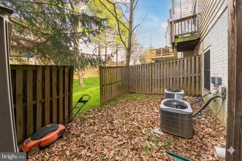 $487,700 | 18721 Falling River Drive, Gaithersburg, MD 20879