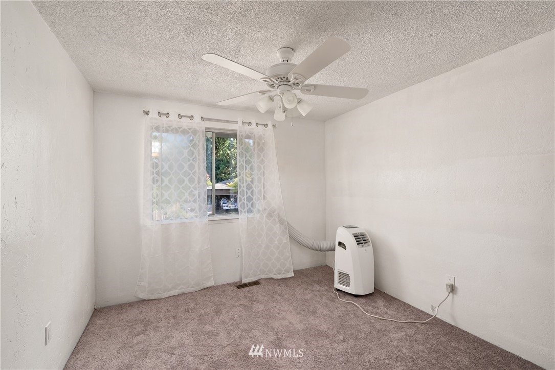 2603 171st Street Southeast Bothell, WA 98012 - Photo 22 of 37 wooden floor in an empty room