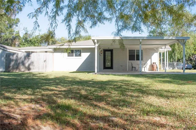 $1,800 | 204 St Ann Street, Madisonville, LA 70447