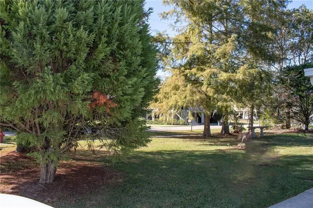 $1,800 | 204 St Ann Street, Madisonville, LA 70447