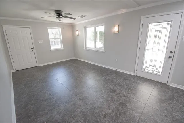 $1,800 | 204 St Ann Street, Madisonville, LA 70447