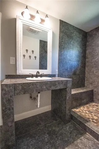 $1,800 | 204 St Ann Street, Madisonville, LA 70447