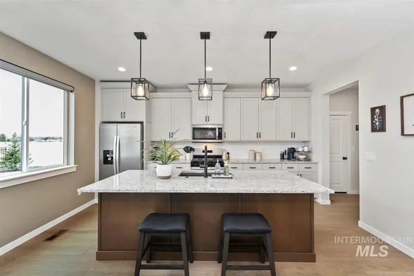 $625,000 | 8056 South Diamond River Avenue, Meridian, ID 83642