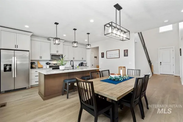 $625,000 | 8056 South Diamond River Avenue, Meridian, ID 83642