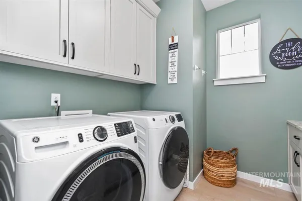 $625,000 | 8056 South Diamond River Avenue, Meridian, ID 83642