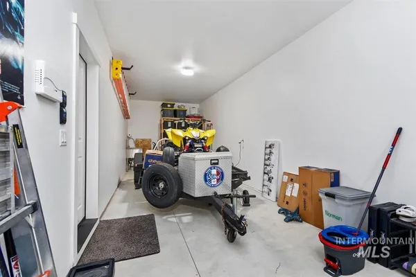 $625,000 | 8056 South Diamond River Avenue, Meridian, ID 83642