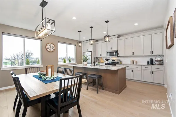 $625,000 | 8056 South Diamond River Avenue, Meridian, ID 83642