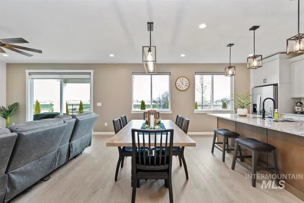 $625,000 | 8056 South Diamond River Avenue, Meridian, ID 83642