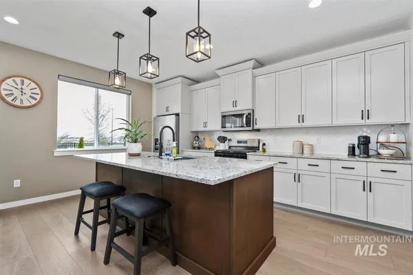 $625,000 | 8056 South Diamond River Avenue, Meridian, ID 83642