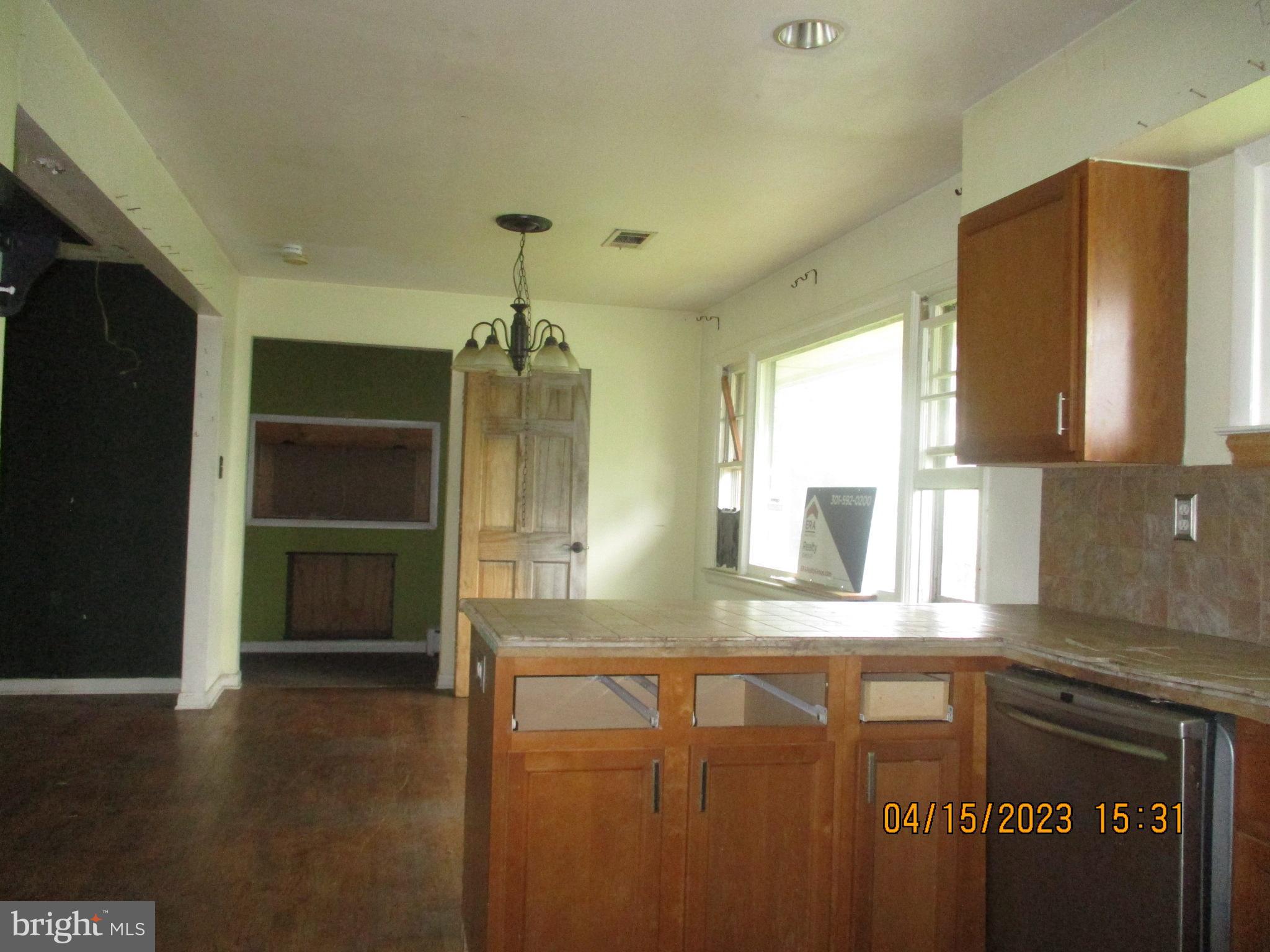 7801 Old Ardwick Ardmore Road Hyattsville, MD 20784 - Photo 7 of 8