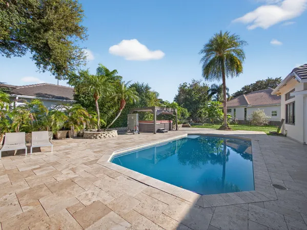 $16,000 | 125 Pembroke Drive, Palm Beach Gardens, FL 33418