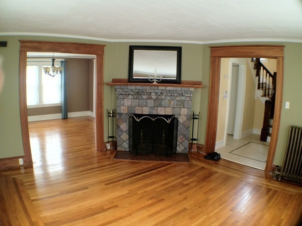 32 Manitoba Street Springfield, MA 01108 - Photo 3 of 17