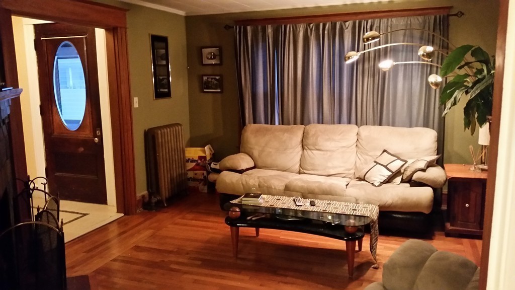 32 Manitoba Street Springfield, MA 01108 - Photo 4 of 17