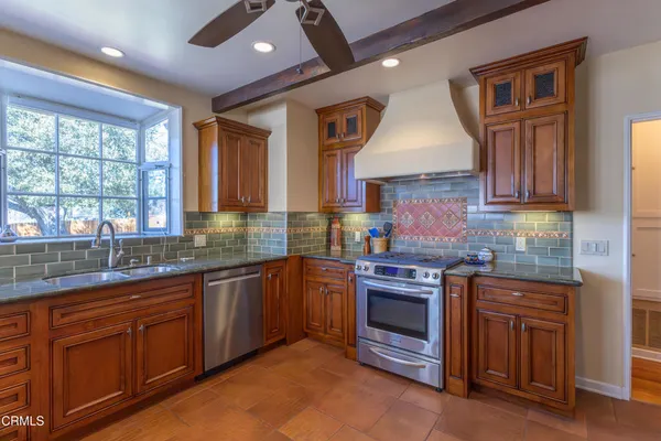 $6,400 | 2069 Mar Vista Avenue, Altadena, CA 91001