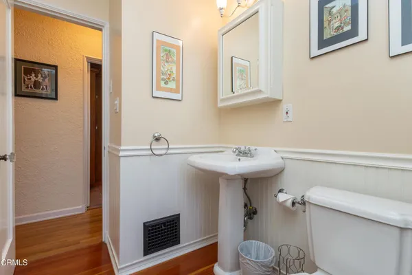 $6,400 | 2069 Mar Vista Avenue, Altadena, CA 91001