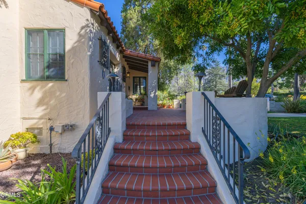 $6,400 | 2069 Mar Vista Avenue, Altadena, CA 91001