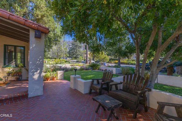 $6,400 | 2069 Mar Vista Avenue, Altadena, CA 91001