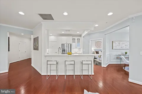 $599,900 | 400 Cameron Station Boulevard, Unit 202, Alexandria, VA 22304