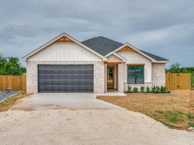 $249,900 | 856 Buck Board Drive, De Leon, TX 76444