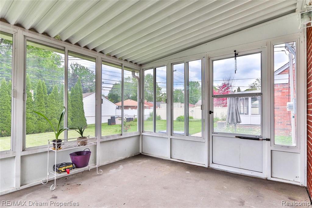 9029 Reeck Road Allen Park, MI 48101 - Photo 20 of 20