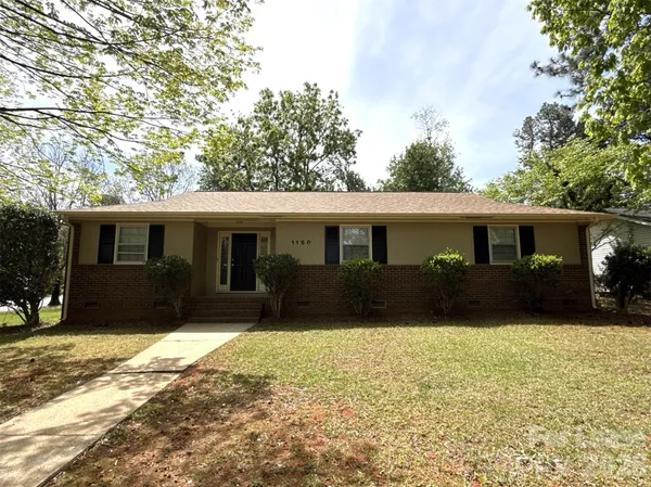 $2,200 | 1150 Cameo Court, Charlotte, NC 28270