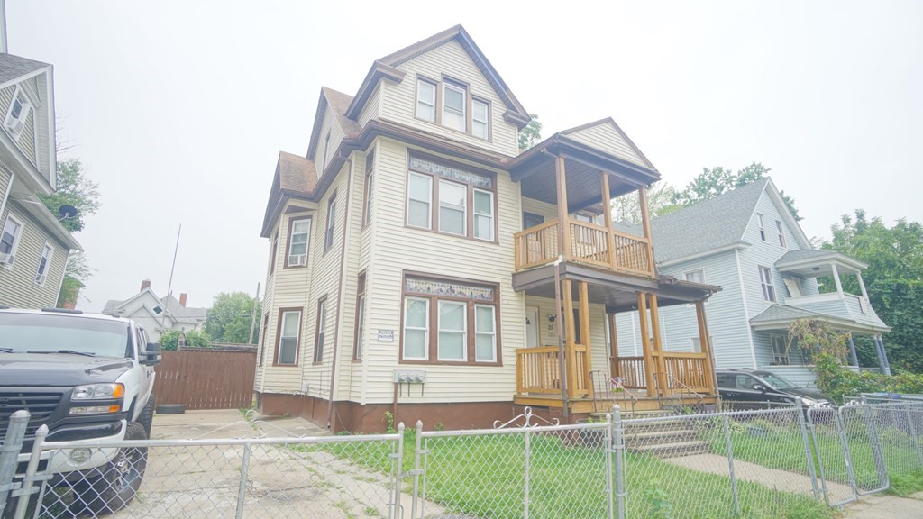 25 Huntington Street Springfield, MA 01107 - Photo 3 of 16 Gallery Image 3