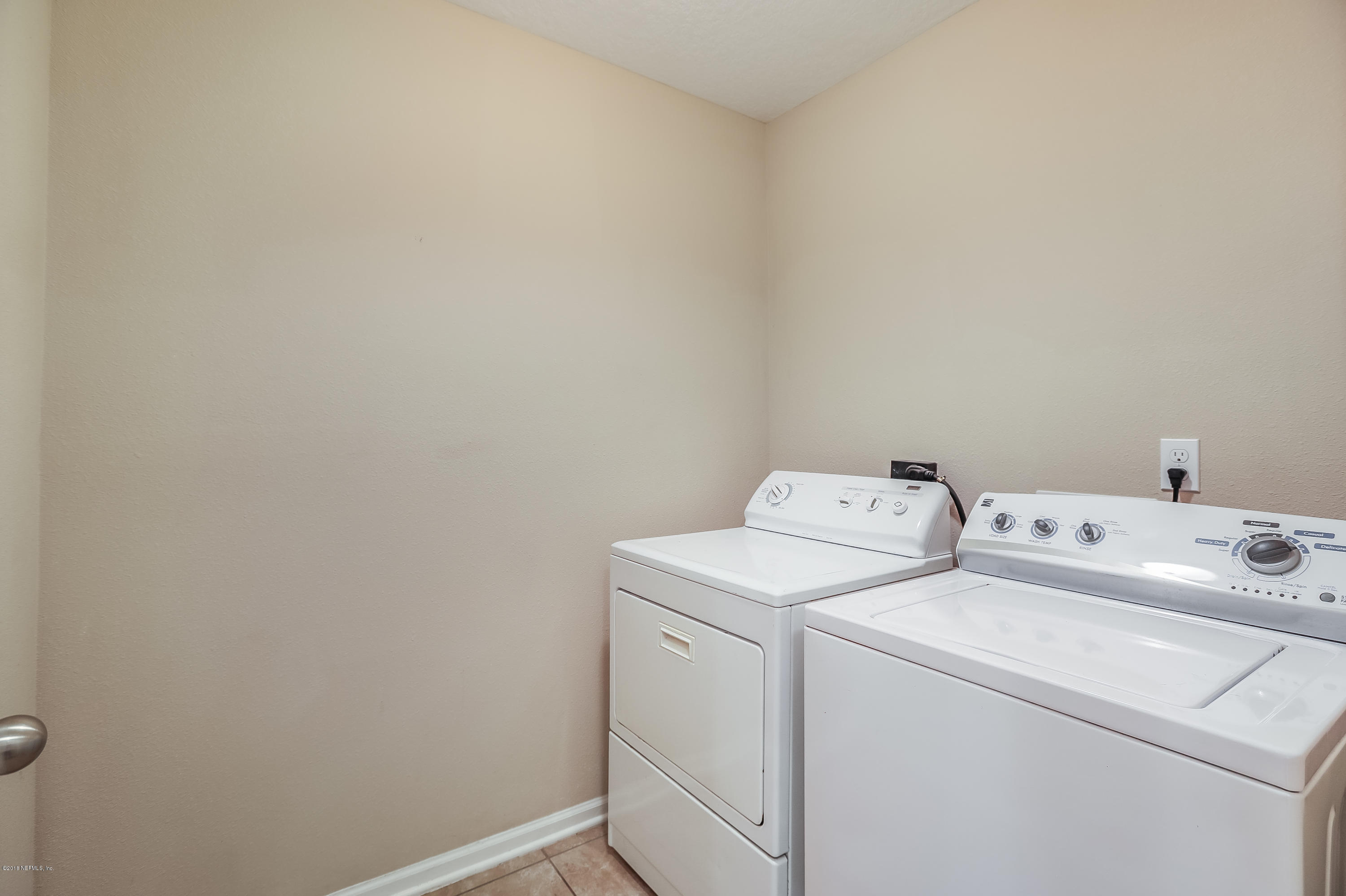 12143 Verde Gardens Road Jacksonville, FL 32218 - Photo 17 of 21 021_Laundry
