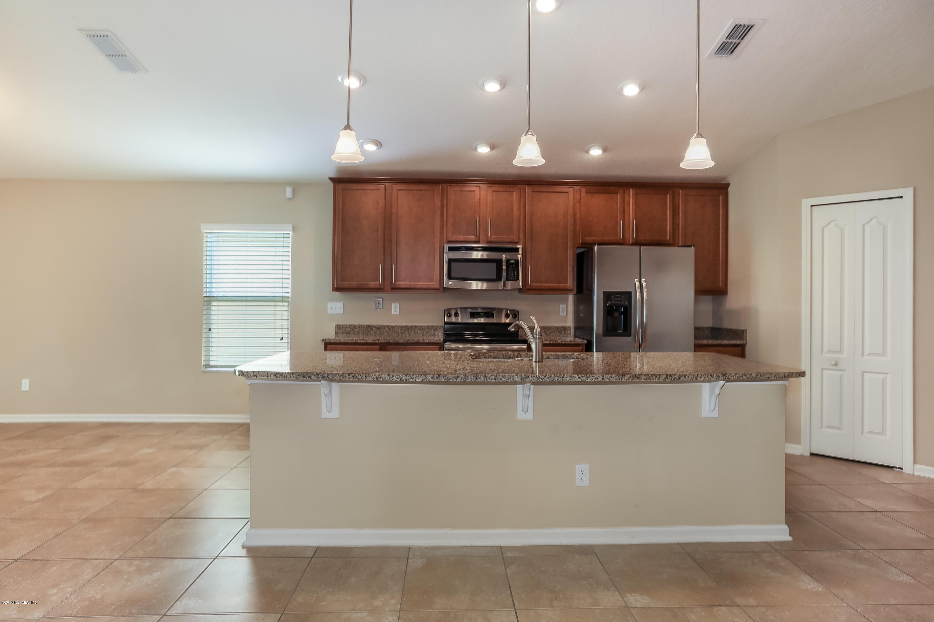 12143 Verde Gardens Road Jacksonville, FL 32218 - Photo 7 of 21 007_Kitchen