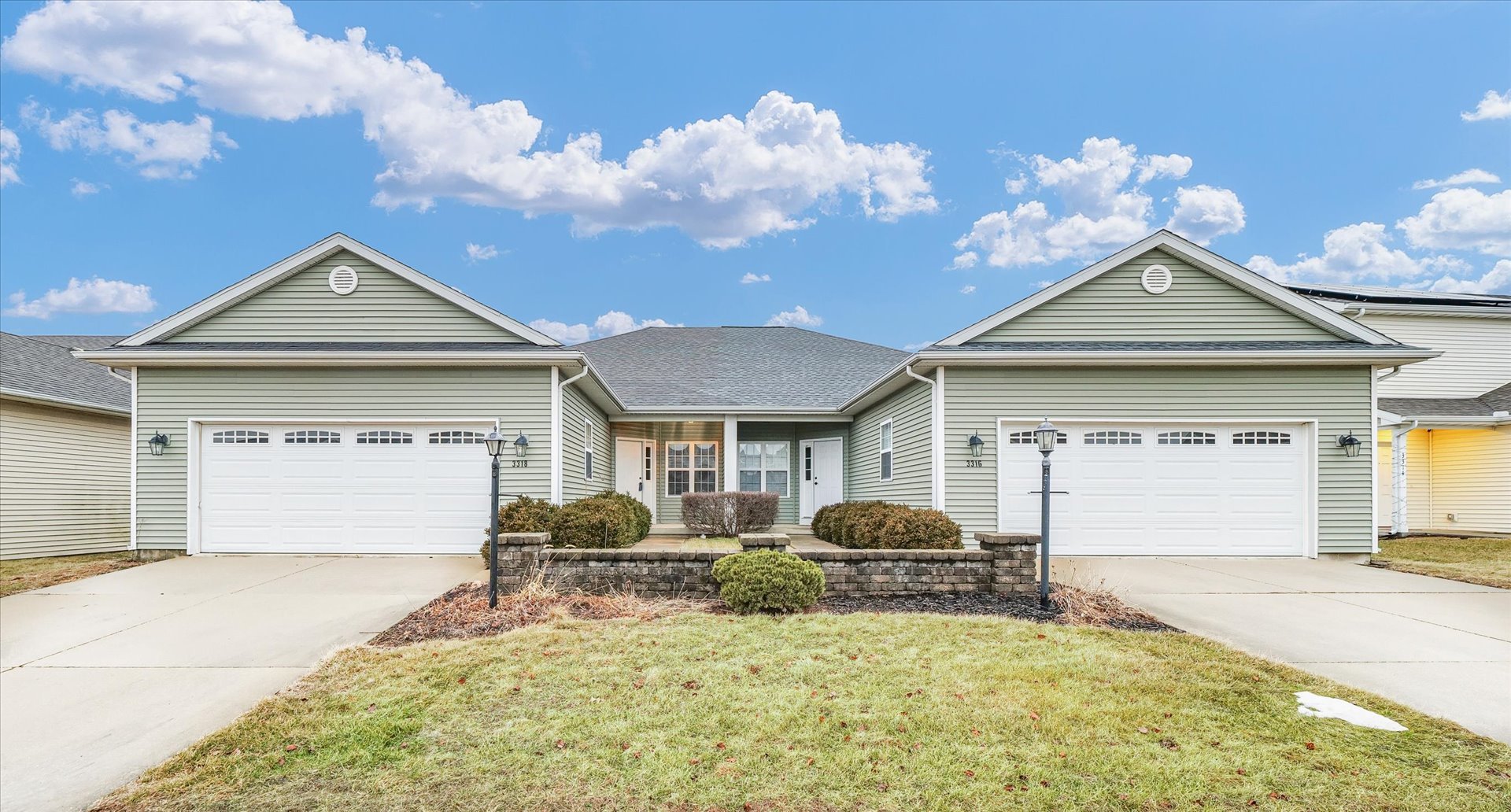 3318 Boulder Ridge Drive Champaign, IL 61822 - Photo 2 of 32 Gallery Image 2