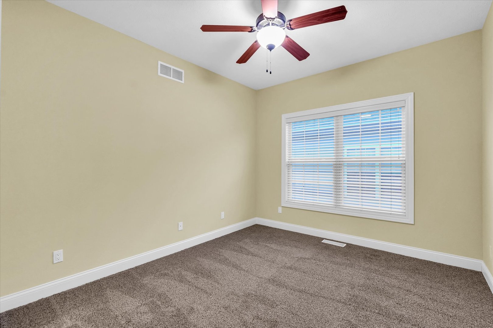 3318 Boulder Ridge Drive Champaign, IL 61822 - Photo 27 of 32 Gallery Image 27