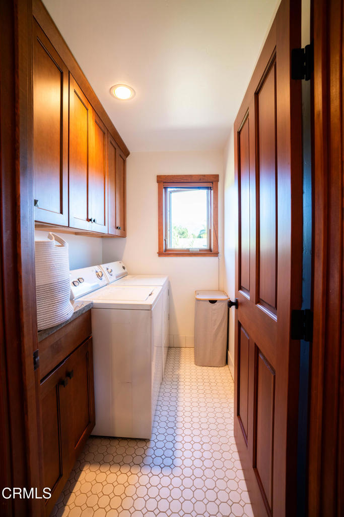 316 West Ortega Street, Unit B Santa Barbara, CA 93101 - Photo 18 of 19 a utility room with a sink a washer and dryer