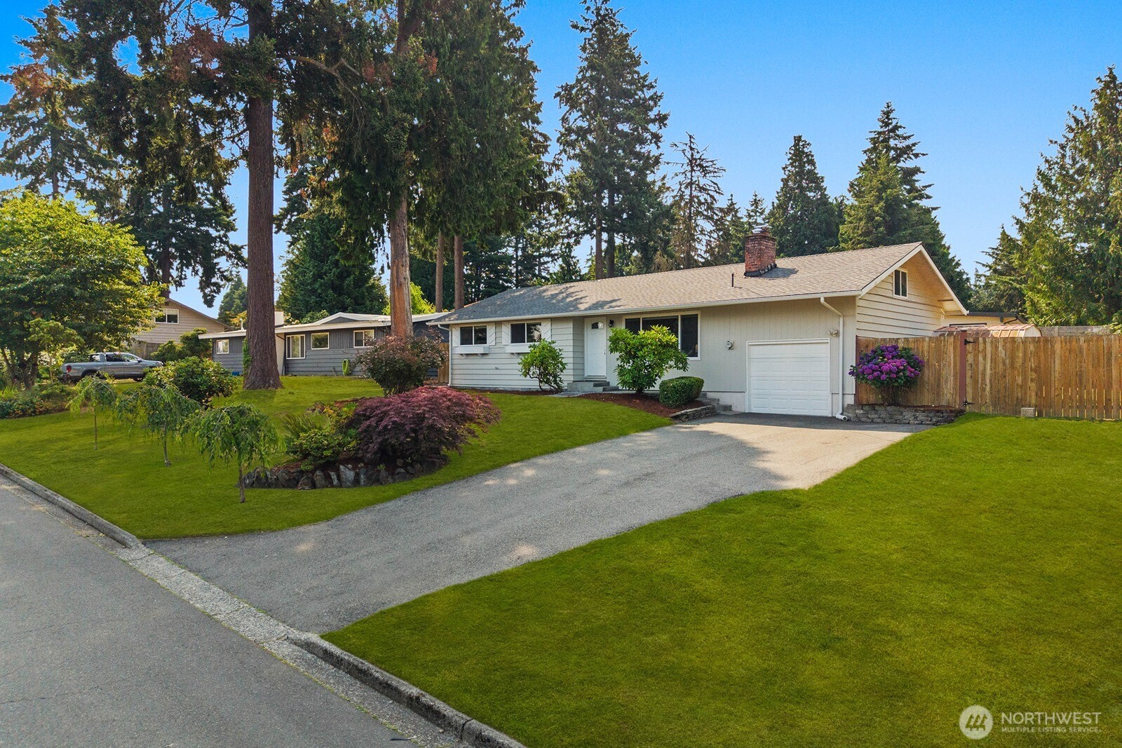617 Southwest 299th Street Federal Way, WA 98023 - Photo 2 of 32 Gallery Image 2