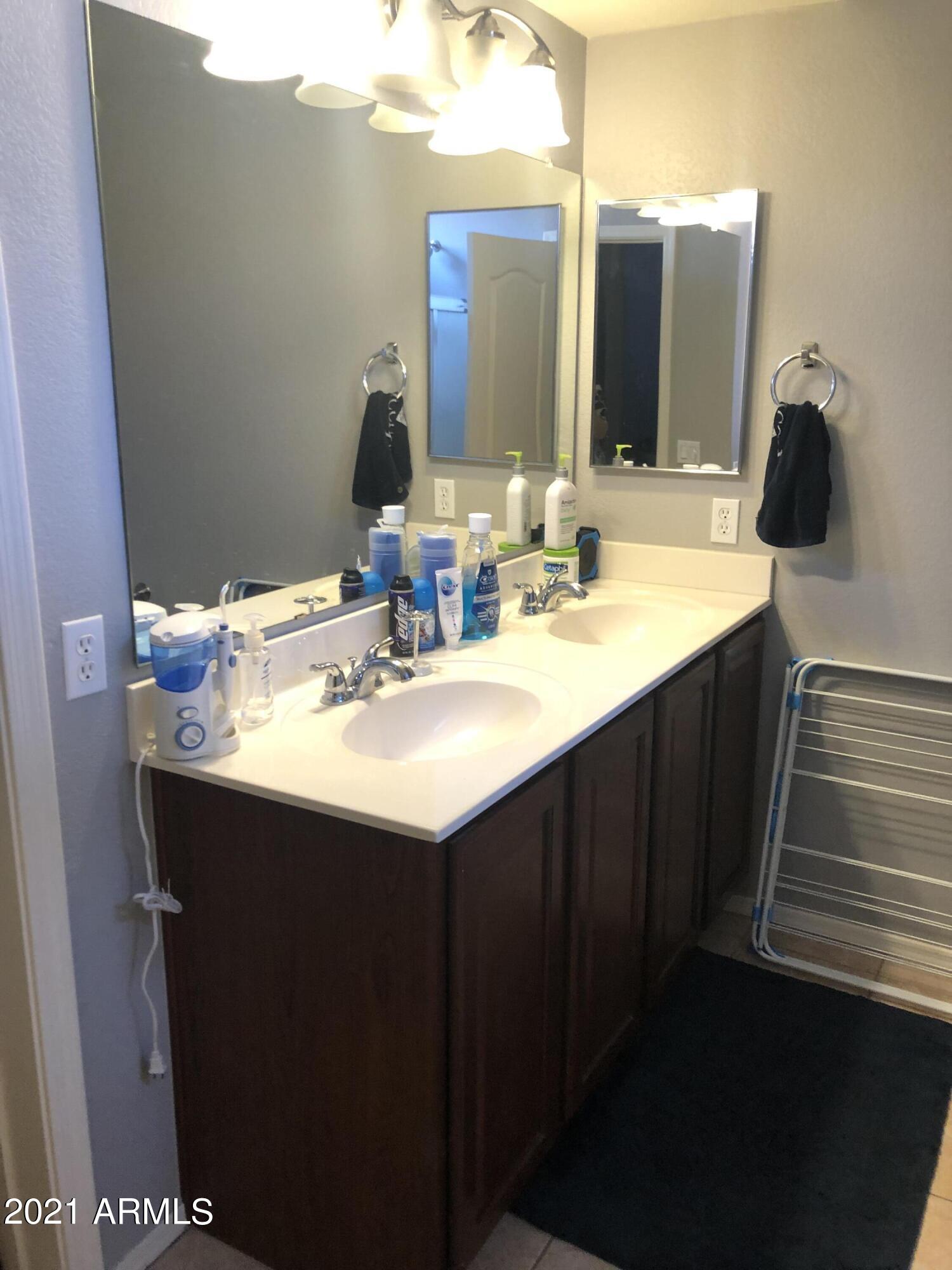 280 South Evergreen Road, Unit 1233 Tempe, AZ 85288 - Photo 9 of 10 Bathroom