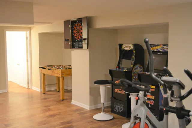 $474,500 | 285 Ridgeland Avenue, Elmhurst, IL 60126