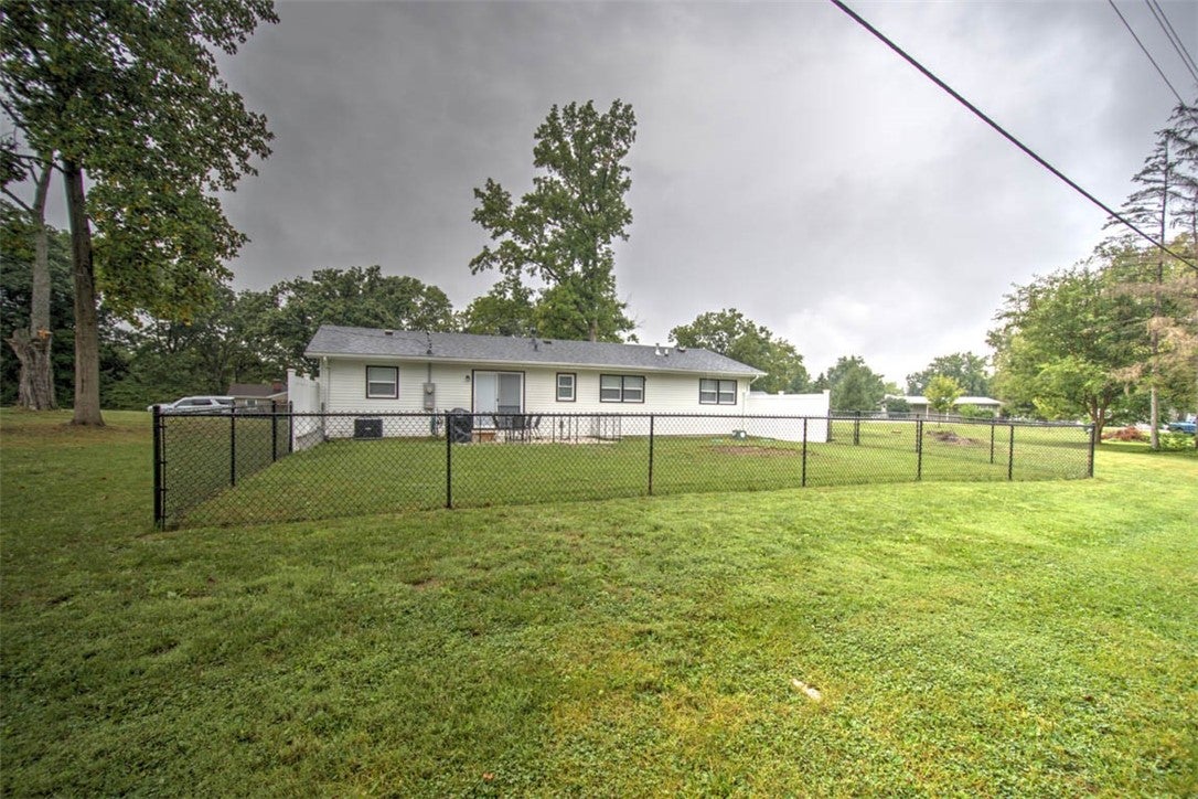 1764 Race Drive Decatur, IL 62521 - Photo 25 of 29 Gallery Image 25