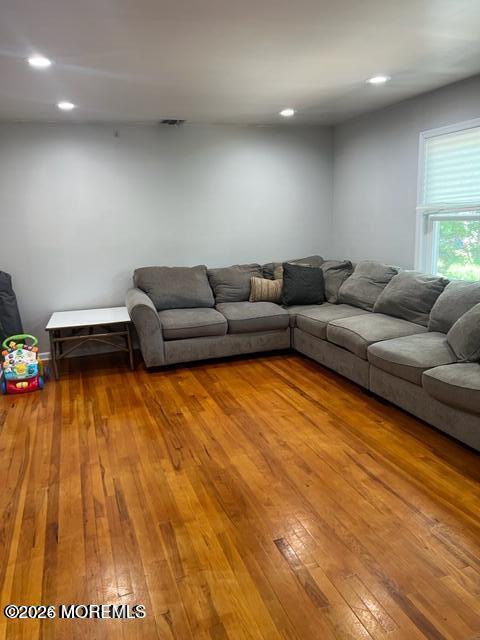 176 Whalepond Road Oakhurst, NJ 07755 - Photo 3 of 9 20240701174420251799000000-o