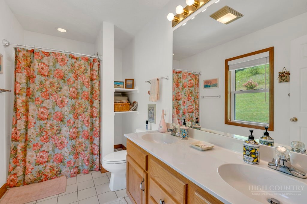 193 Roby Cornett Road Vilas, NC 28692 - Photo 17 of 47 Gallery Image 17
